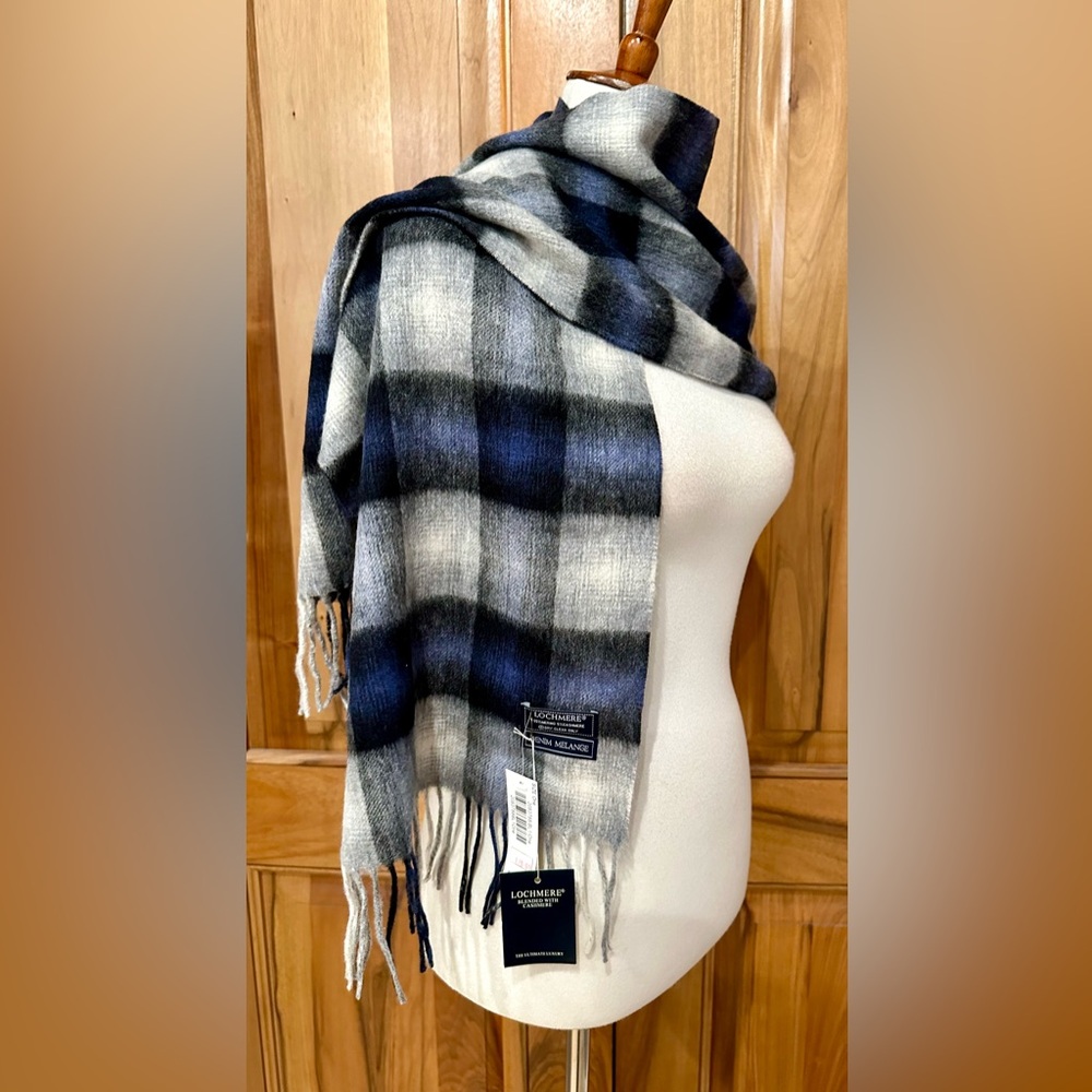 NWT Lochmere - Merino Wool Blended with Cashmere - Blue/Grey Denim Melange
